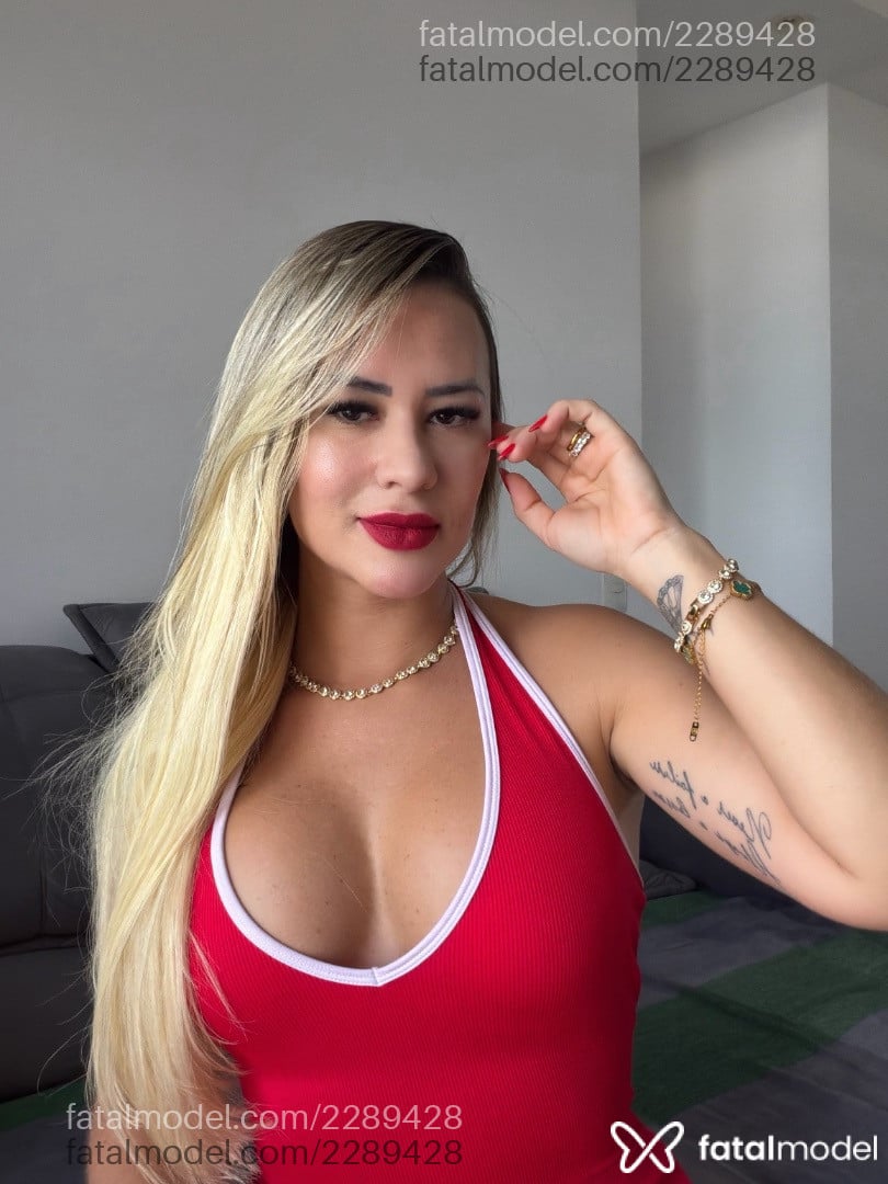 Acompanhante mulher loira (o) de olhos pretos em Cajazeiras - Clara Alves
