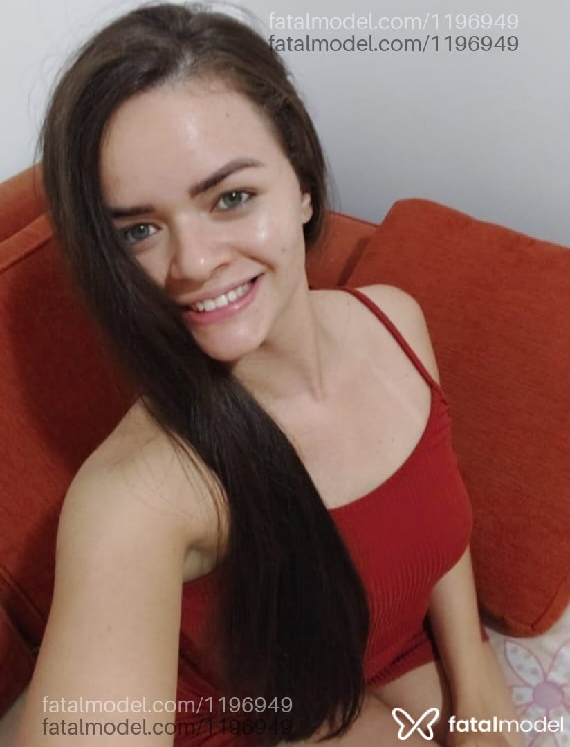 Acompanhante mulher loira (o) de olhos azuis em Virtual - YSA MODELLO
