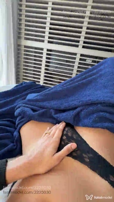 Acompanhante mulher com cabelo castanho de olhos castanhos em Brasília Acompanhante mulher com cabelo castanho de olhos castanhos em Brasília - Carol