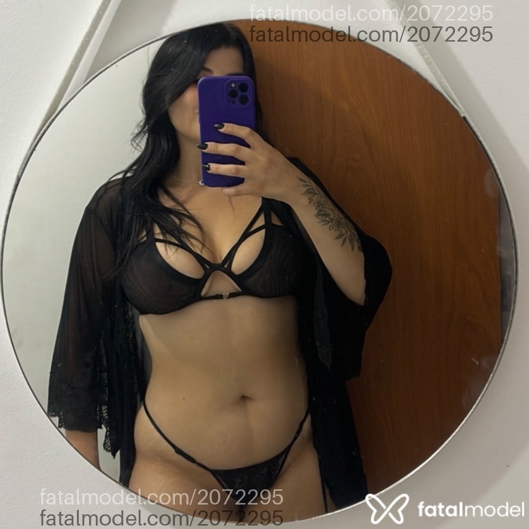 Acompanhante mulher morena (o) de olhos castanhos em Contagem - Mel