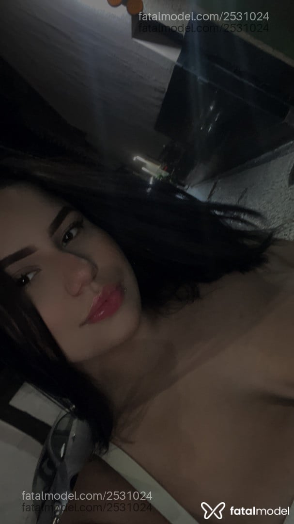 Acompanhante mulher morena (o) de olhos castanhos em Rio de Janeiro - Melissa