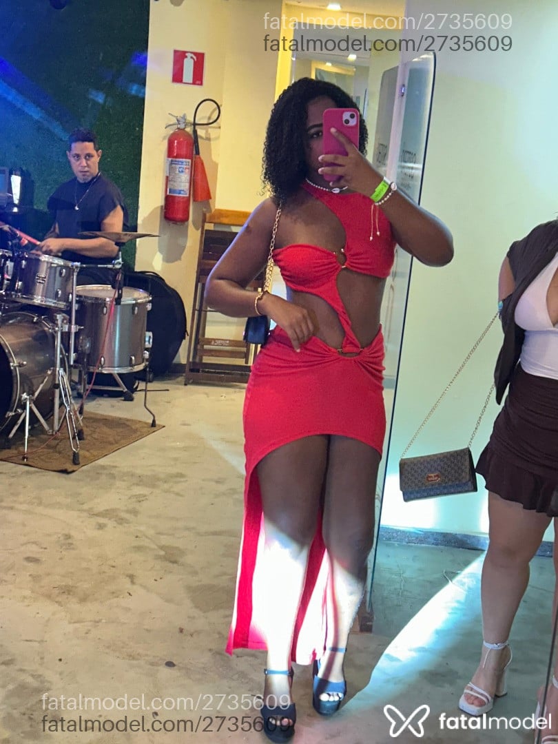 Acompanhante mulher morena (o) de olhos castanhos em Salvador - Sereianegra