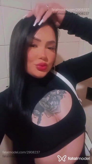 Acompanhante mulher morena (o) de olhos castanhos em Tubarão - Letícia