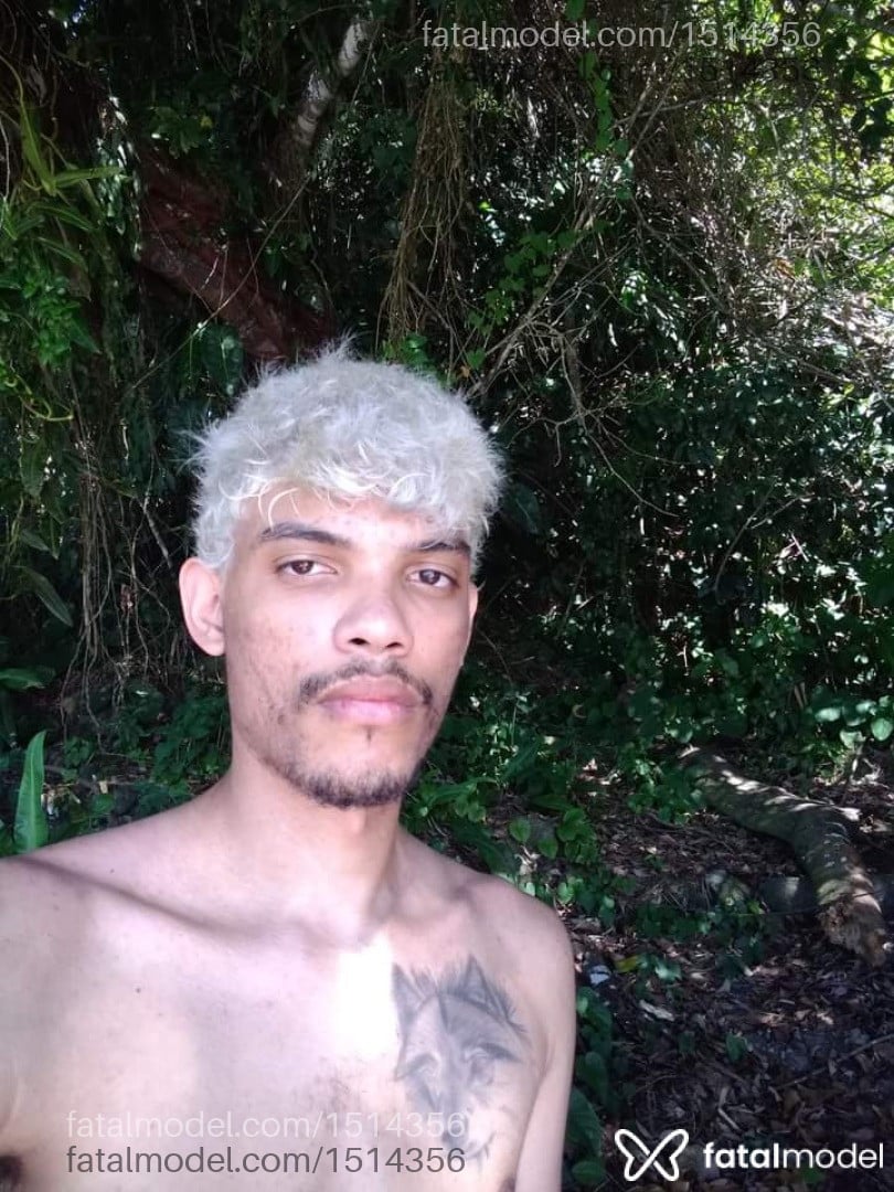 Acompanhante homem morena (o) de olhos castanhos em Barra Mansa - Raio Black