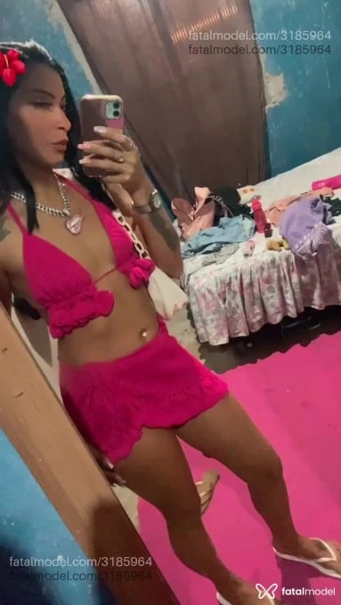 Acompanhante mulher morena (o) de olhos pretos em Magé - Leleeh