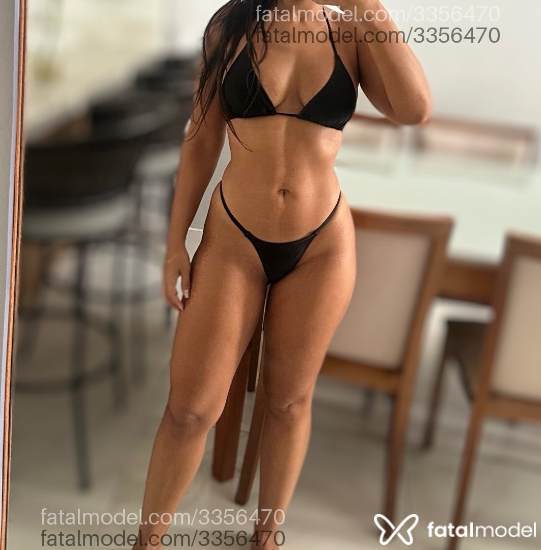 Acompanhante mulher morena (o) de olhos castanhos em Brasília Acompanhante mulher morena (o) de olhos castanhos em Brasília - Ingrid Leal