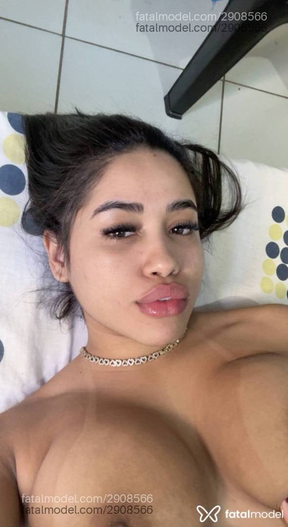 Acompanhante mulher morena (o) de olhos castanhos em Caldas Novas - Ana Julia