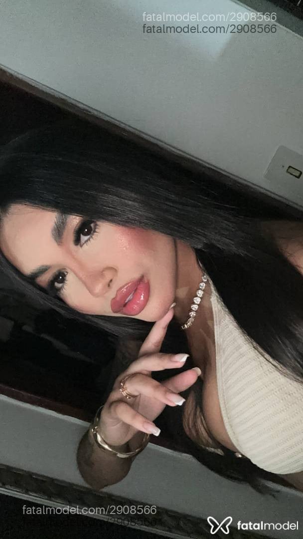 Acompanhante mulher morena (o) de olhos castanhos - Ana Julia