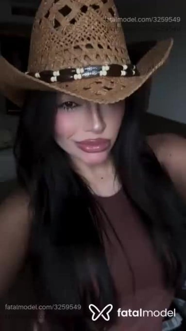 Acompanhante mulher morena (o) de olhos castanhos em Sinop Acompanhante mulher morena (o) de olhos castanhos em Sinop - Sofia Andrade