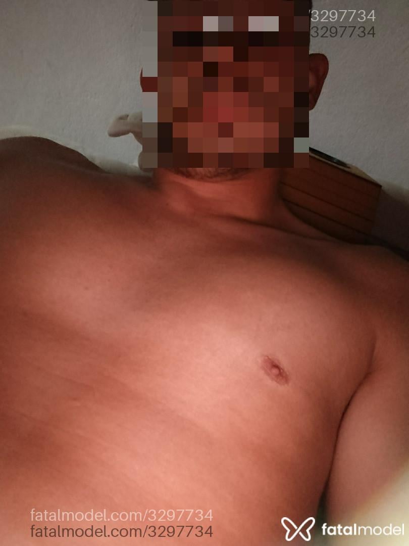 Acompanhante homem loira (o) de olhos pretos em Ibatiba - Renato