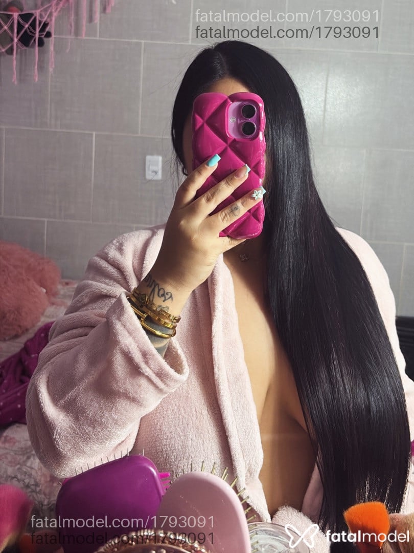 Acompanhante mulher com cabelo castanho de olhos castanhos em Tubarão - Eloa Mel