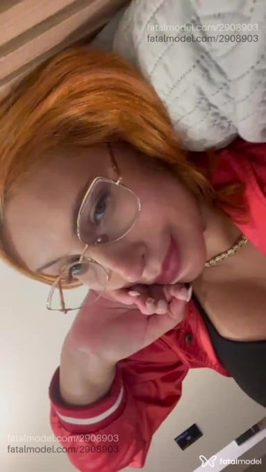 Acompanhante mulher ruiva (o) de olhos castanhos em Campina Grande - Valentina Prado