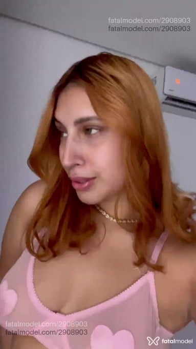 Acompanhante mulher ruiva (o) de olhos castanhos em Campina Grande - Valentina Prado