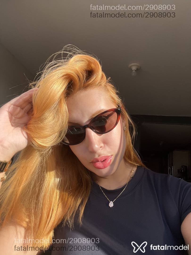 Acompanhante mulher ruiva (o) de olhos castanhos em Campina Grande - Valentina Prado