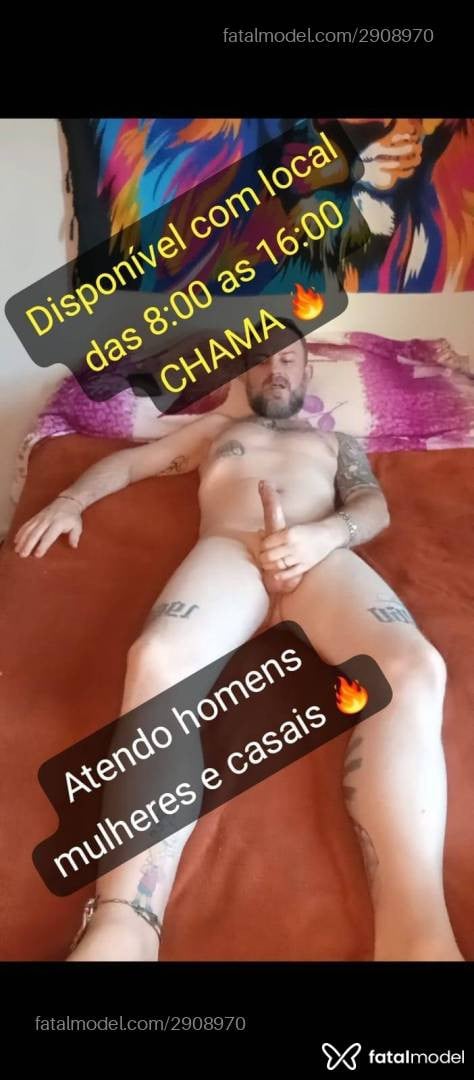 Acompanhante homem com cabelo castanho de olhos castanhos - Alemão Manauara