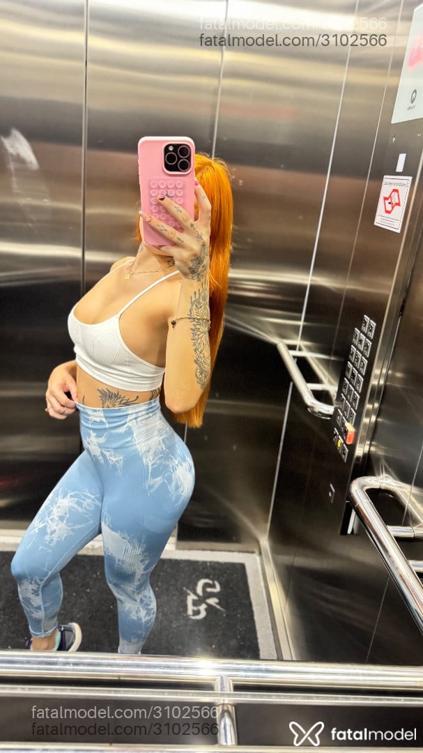 Acompanhante mulher ruiva (o) de olhos mel em Campinas Acompanhante mulher ruiva (o) de olhos mel em Campinas - Luna Fisher