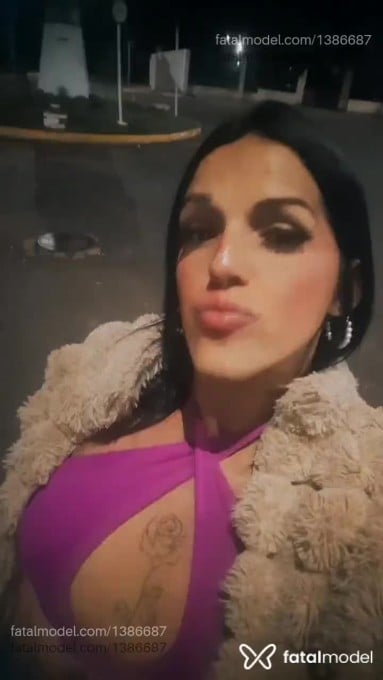 Acompanhante mulher trans morena (o) de olhos pretos em Itápolis Acompanhante mulher trans morena (o) de olhos pretos em Itápolis - Lari Cruz