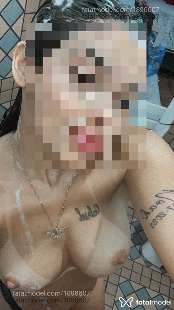 Acompanhante mulher morena (o) de olhos castanhos - Caahh Acompanhante mulher morena (o) de olhos castanhos - Caahh