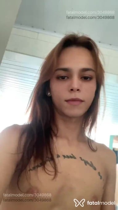 Acompanhante mulher trans com cabelo castanho de olhos castanhos em São José Acompanhante mulher trans com cabelo castanho de olhos castanhos em São José - Lia Reis