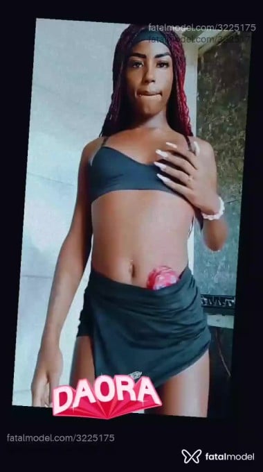 Acompanhante mulher trans morena (o) de olhos castanhos em Virtual - Faelly