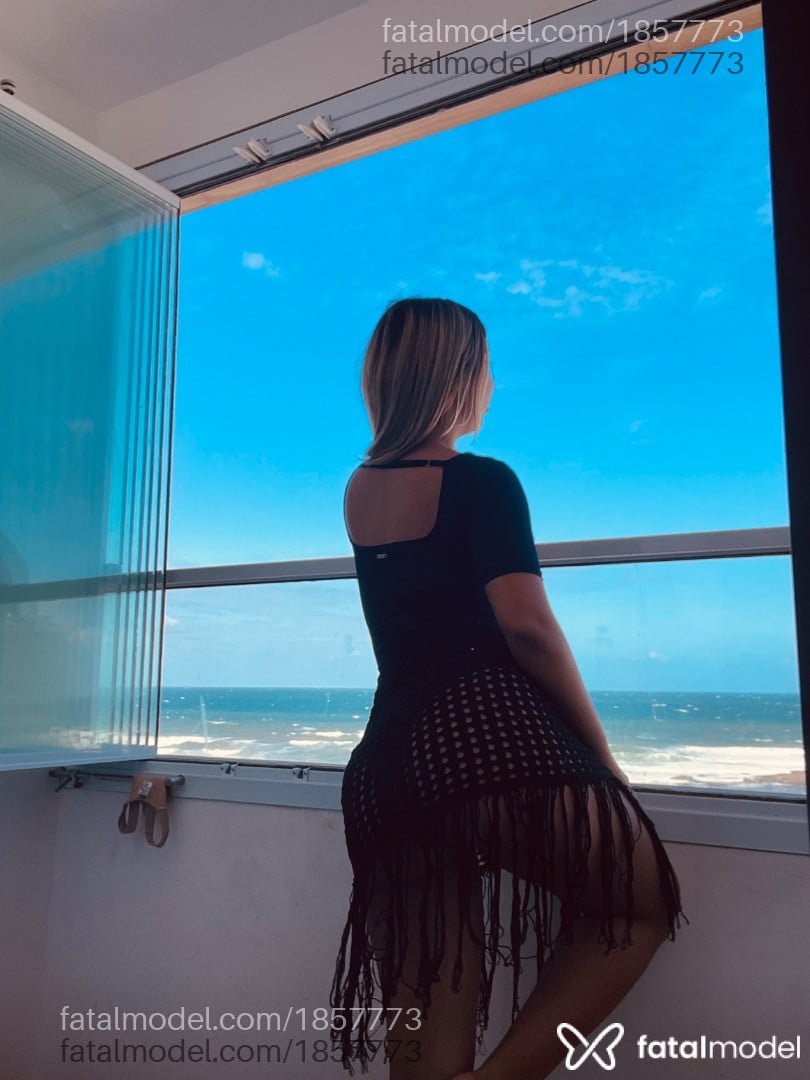 Acompanhante mulher loira (o) de olhos castanhos em Salvador - Luara