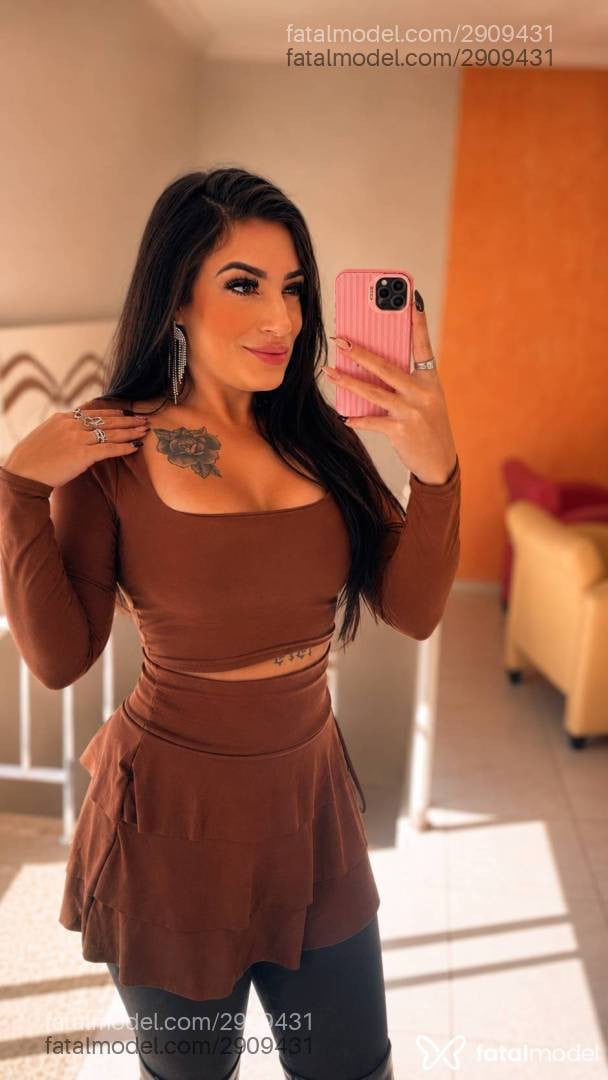 Acompanhante mulher morena (o) de olhos castanhos em Erechim - Dienny