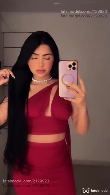 Acompanhante mulher morena (o) de olhos castanhos em Itajaí - Nicole