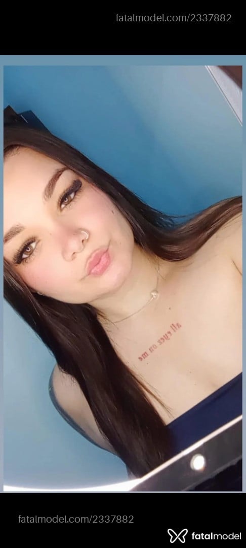 Acompanhante mulher morena (o) de olhos verdes em Teutônia - Thethé Lopes