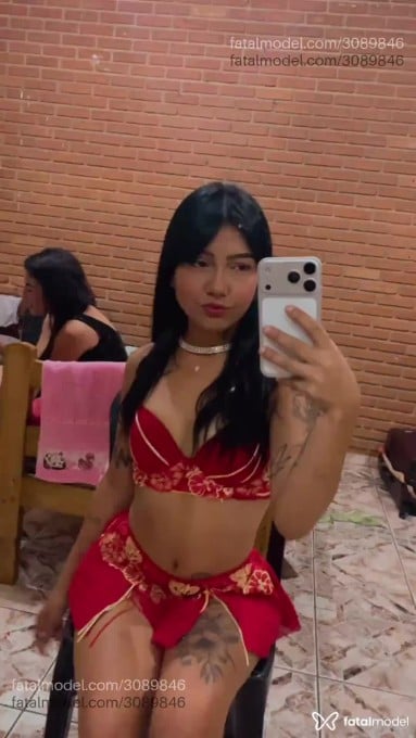 Acompanhante mulher morena (o) de olhos castanhos em Leme - Jheny