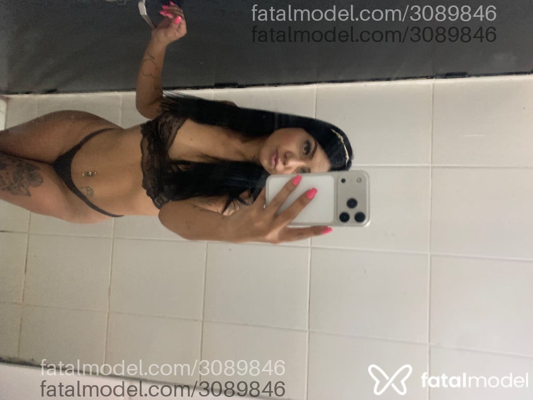 Acompanhante mulher morena (o) de olhos castanhos em Leme - Jheny