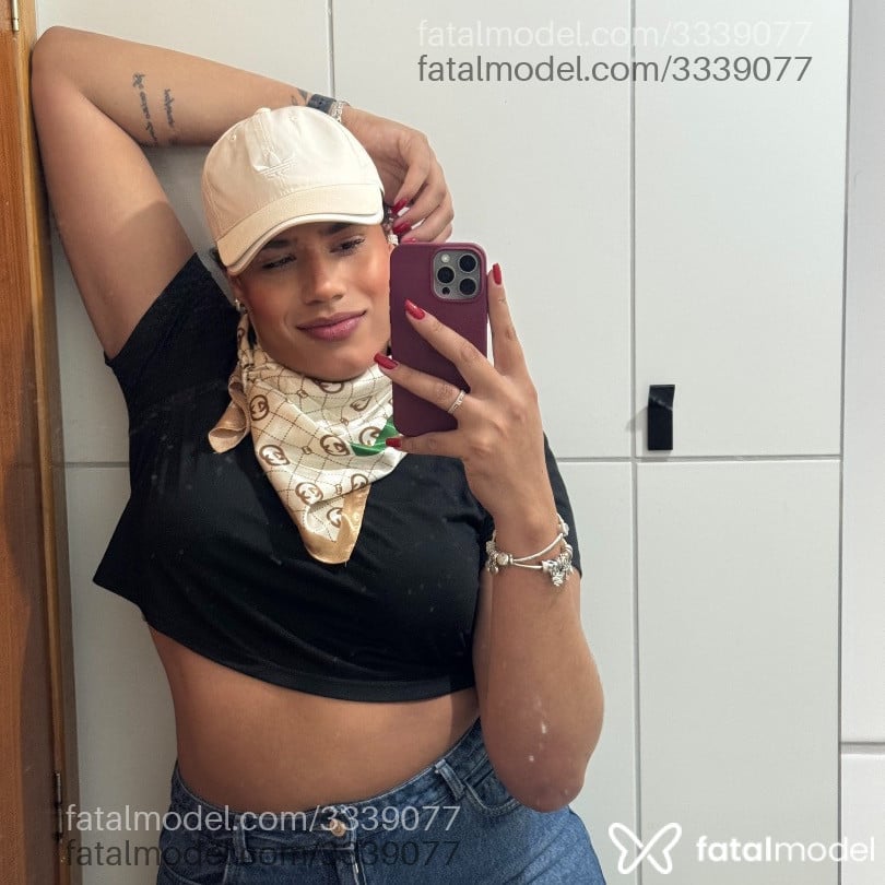 Acompanhante mulher trans morena (o) de olhos castanhos em Itajaí - Stela