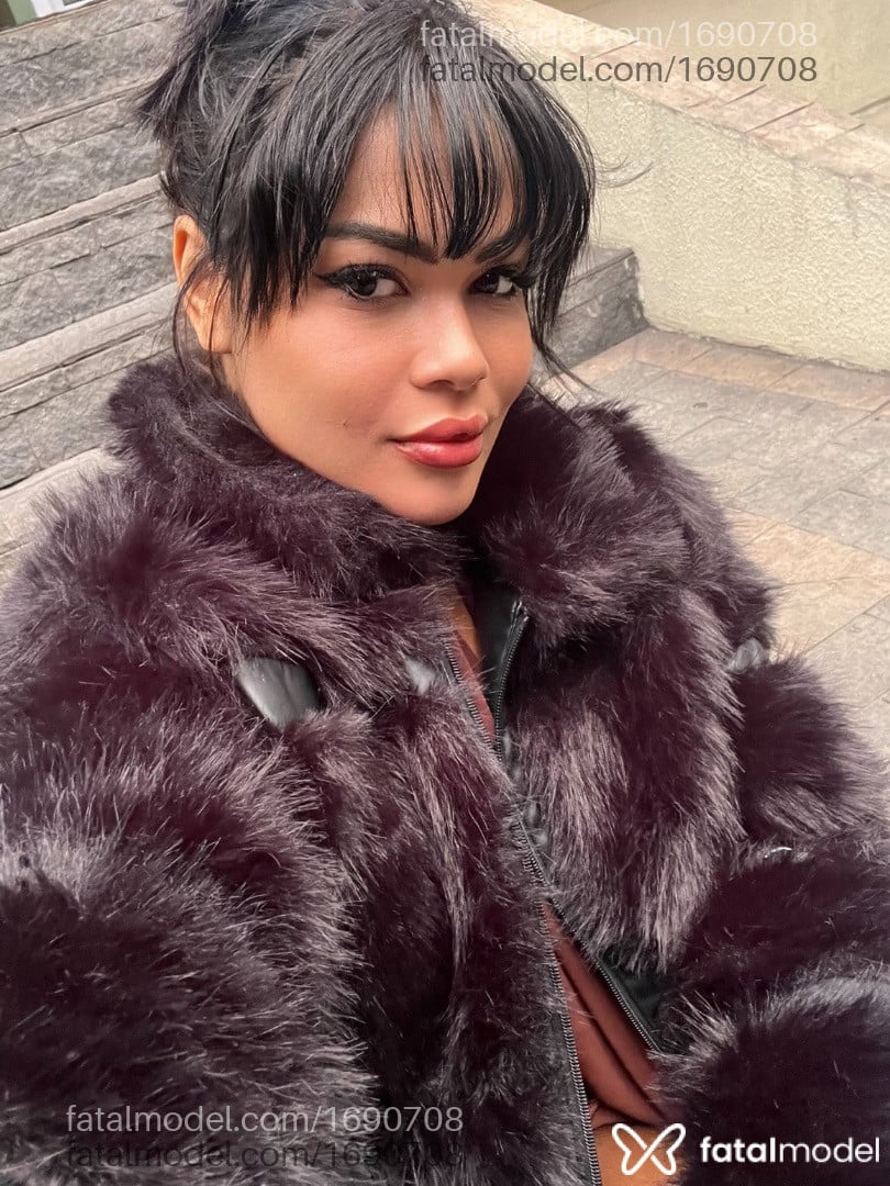 Acompanhante mulher morena (o) de olhos castanhos em São Paulo - Caroline Gomes
