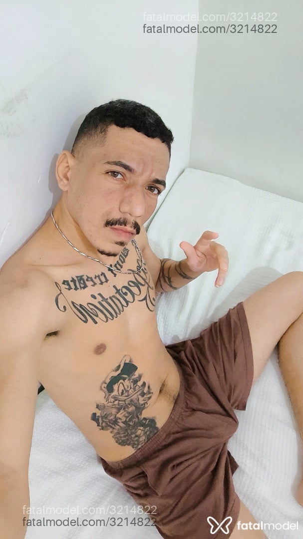 Acompanhante homem morena (o) de olhos verdes em Itabuna Acompanhante homem morena (o) de olhos verdes em Itabuna - Lucas