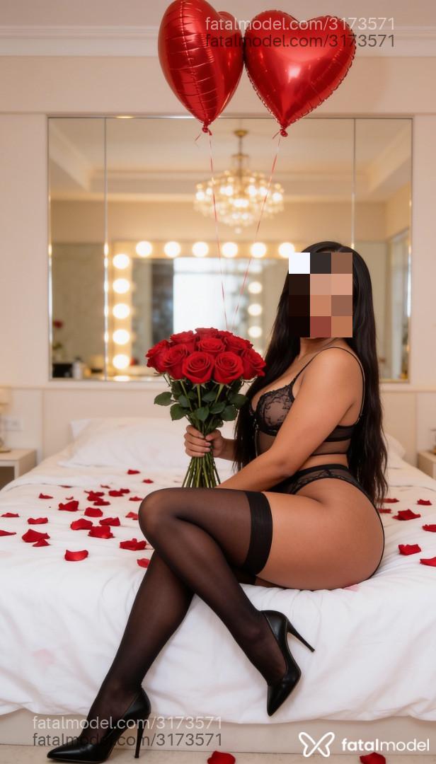 Acompanhante mulher morena (o) de olhos pretos em Vitória da Conquista - Yasmin