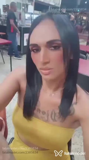 Acompanhante mulher trans morena (o) de olhos pretos - Cibellycicarelly