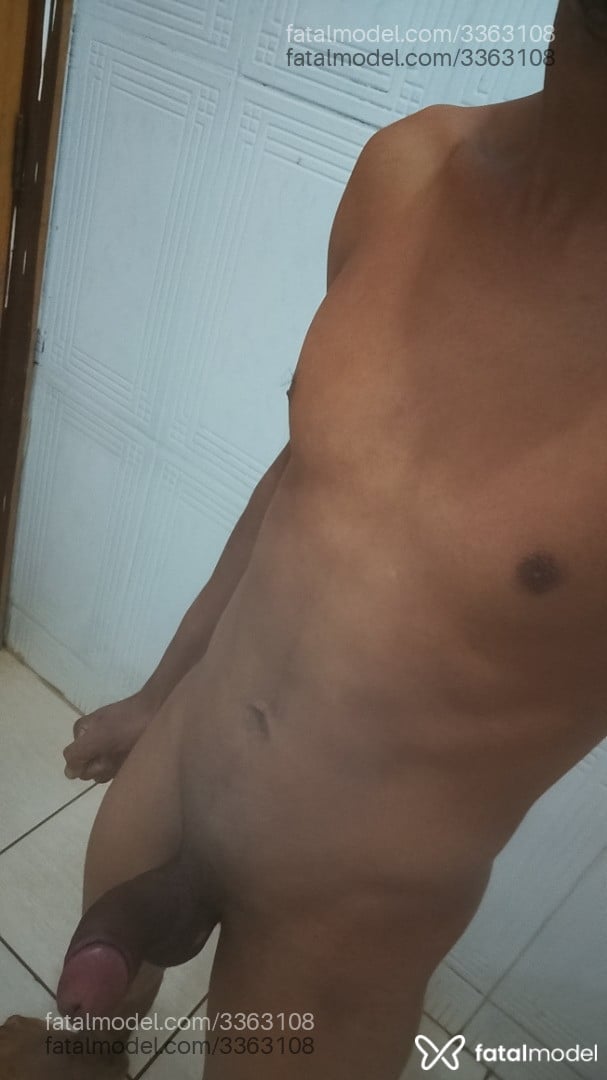 Acompanhante homem com cabelo castanho de olhos pretos em Uberaba Acompanhante homem com cabelo castanho de olhos pretos em Uberaba - Mineiro