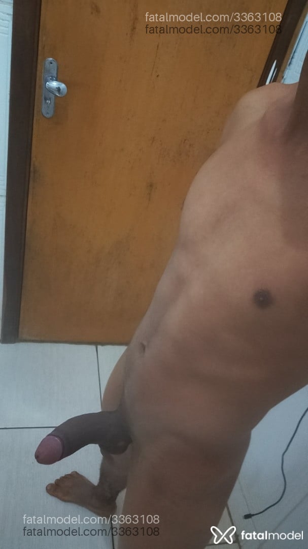 Acompanhante homem com cabelo castanho de olhos pretos em Uberaba Acompanhante homem com cabelo castanho de olhos pretos em Uberaba - Mineiro