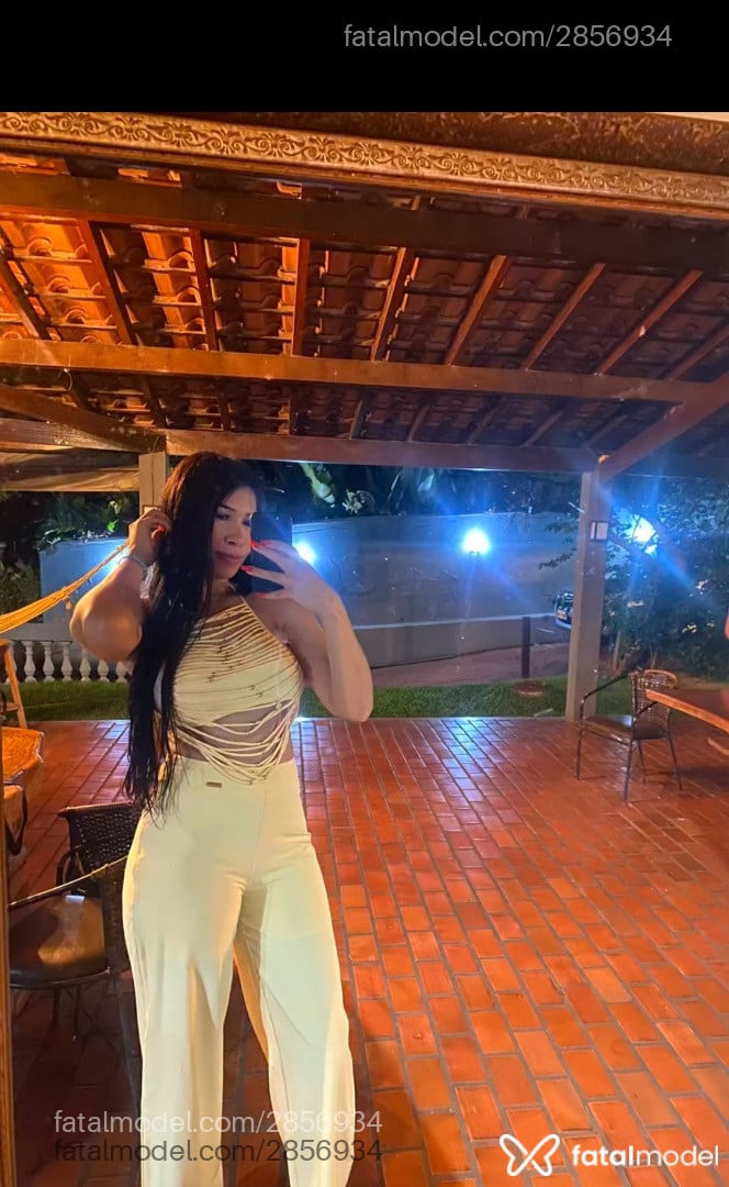 Acompanhante mulher morena (o) de olhos castanhos em Cascavel - Tiffany
