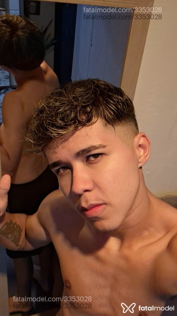 Acompanhante homem morena (o) de olhos castanhos em Porto Velho - Victor