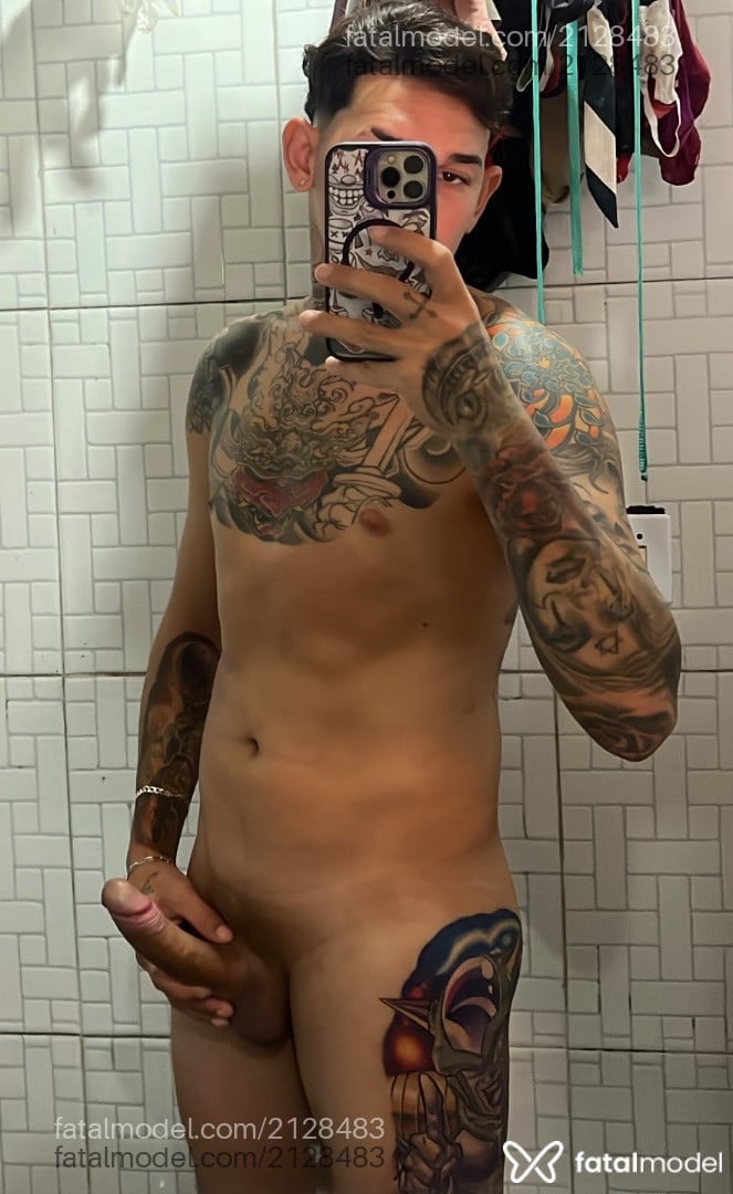 Acompanhante homem com cabelo castanho de olhos castanhos em Guarujá - Yurlleyhg
