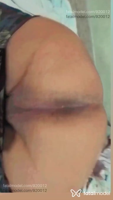 Acompanhante homem com cabelo castanho de olhos castanhos - Landara