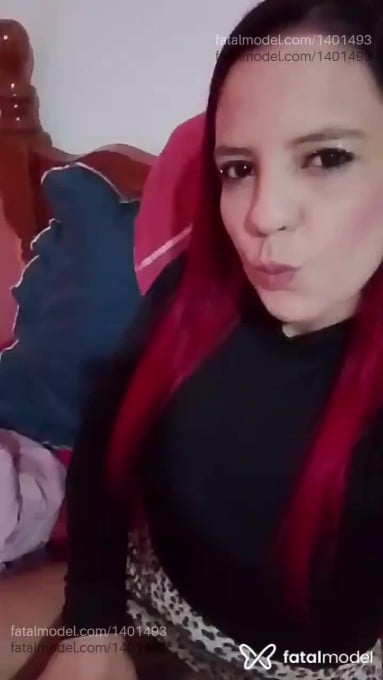 Acompanhante mulher com cabelo colorido de olhos castanhos em Guaíra Acompanhante mulher com cabelo colorido de olhos castanhos em Guaíra - Letícia