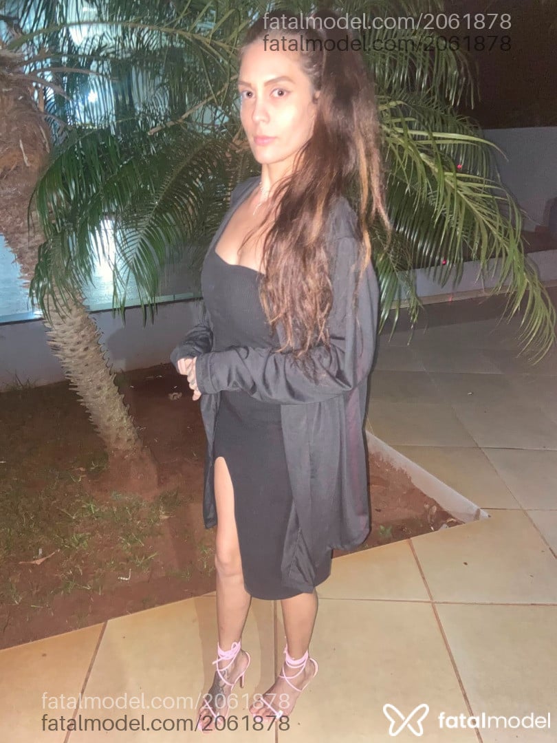 Acompanhante mulher com cabelo castanho de olhos castanhos em Umuarama - Paula
