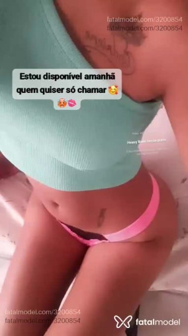 Acompanhante mulher com cabelo castanho de olhos castanhos em Virtual - Nini Cat
