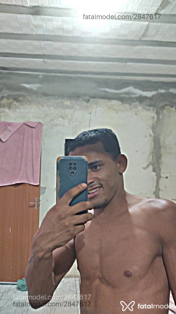 Acompanhante homem morena (o) de olhos pretos em Belo Horizonte - Negote