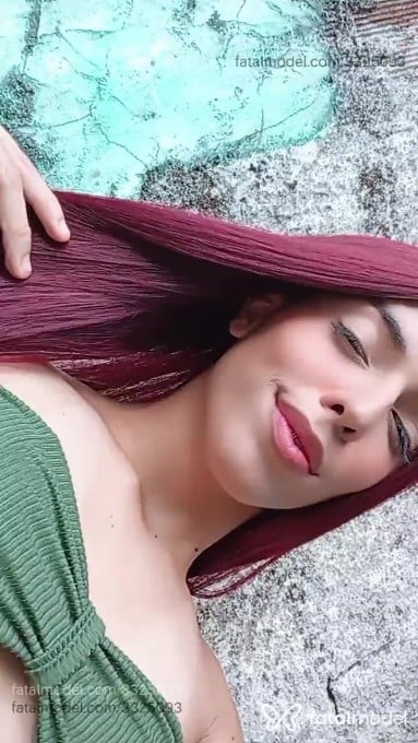 Acompanhante mulher trans ruiva (o) de olhos pretos em Paulista - Letícia Beatriz