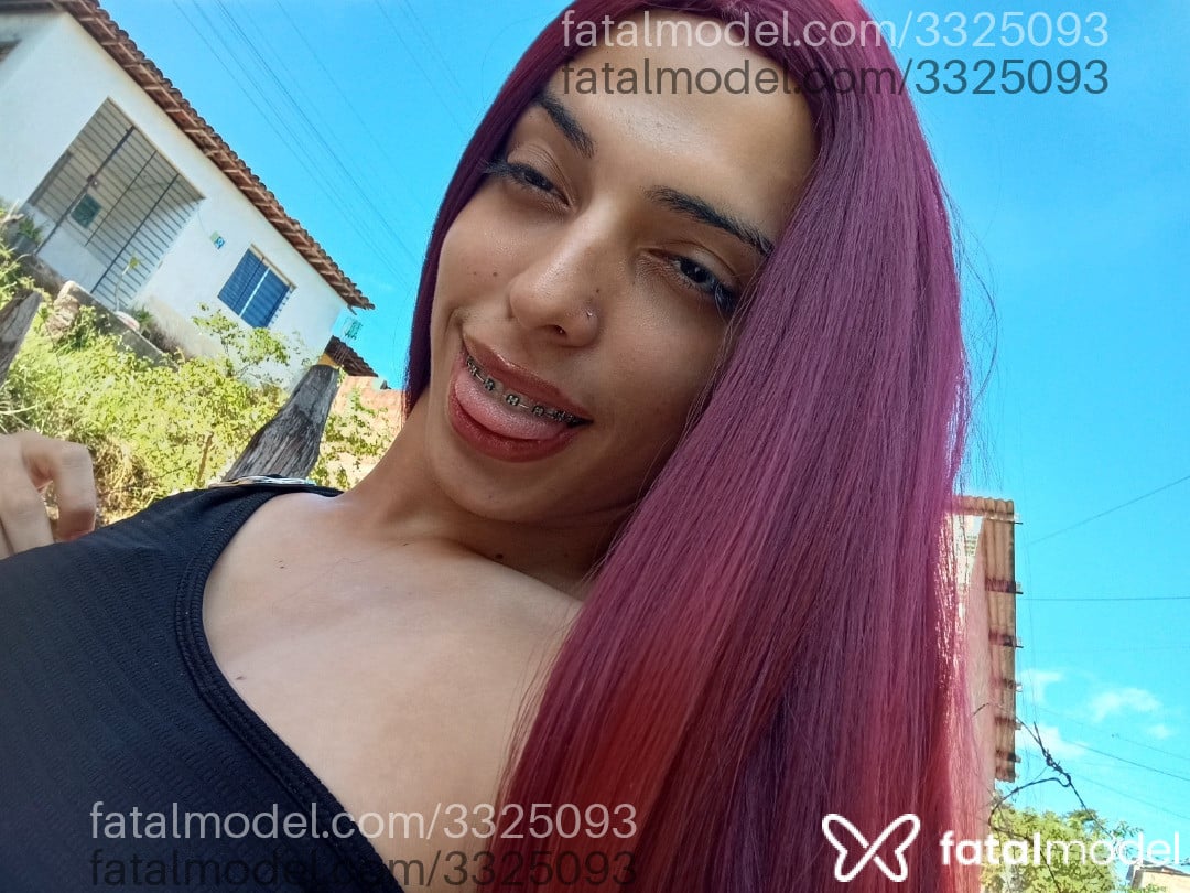 Acompanhante mulher trans ruiva (o) de olhos pretos em Paulista - Letícia Beatriz