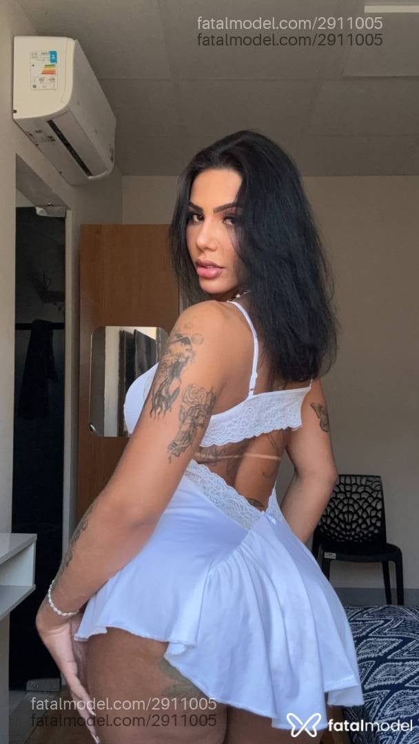 Acompanhante mulher trans morena (o) de olhos pretos - Brenda Acompanhante mulher trans morena (o) de olhos pretos - Brenda