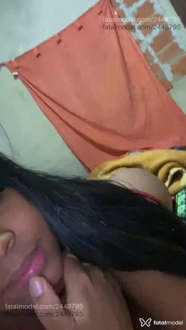 Acompanhante mulher trans morena (o) de olhos castanhos em Jandira Acompanhante mulher trans morena (o) de olhos castanhos em Jandira - Mirella