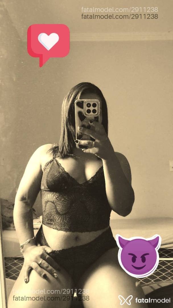 Acompanhante mulher morena (o) de olhos pretos - Sheila